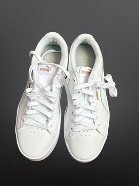 Puma White Low-Top Leather Sneakers with Gold Logo Size 9